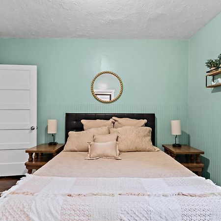 Unique Historic Bnb Madison Luaran gambar